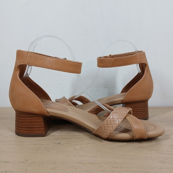 Clarks Sandals Womens 9.5M Tan Leather Ankle Strap Block Heel Comfort Classic - Picture 3 of 11